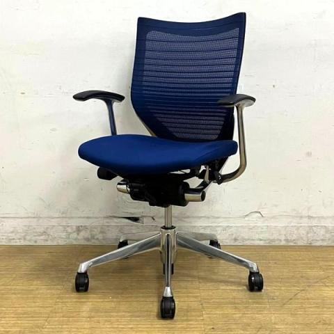 【在庫入替セール品】人気のロングセラーシリーズ オカムラ バロンチェア ローバック 座クッション 背メッシュ(グラデーションサポートメッシュ) デザインアーム(固定肘) ミディアムブルー ポリッシュ脚