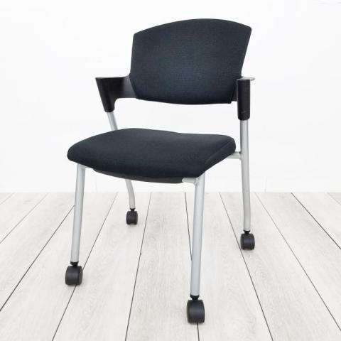 コクヨ（KOKUYO） スタッキングチェア 一覧 - 中古オフィス家具なら
