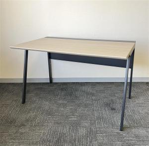 【令和トレンドデスク】【木目調】【カラー：サンドオーク】【W1200】【平机】【今風デスク入荷！】 /597707 オフィスバスターズ　水戸サテライト　水戸市、日立市、ひたちなか市、鹿嶋市、神栖市、牛久市、古河市、結城市、東海村、つくば市