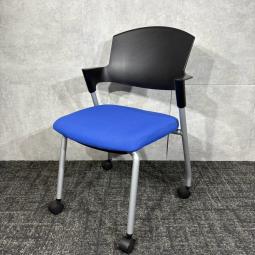 【中古】コクヨ Protty（プロッティ） CK-583CNN ミーティングチェア ブルー｜軽量・スタッキング対応！会議室や研修室におすすめの定番チェア｜中古オフィス家具をお探しならオフィスバスターズ福岡博多店へお気軽にお問い合わせください！