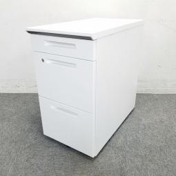 【在庫セール品：3台限定】（T8）■コクヨ(KOKUYO)製　アイエス(iS)シリーズ　3段脇机　■W400×D700×H720㎜ 　■ホワイト　■配線口　■シリンダー錠【収納と作業スペースを同時に確保！　フリアドデスクや平机のお供に！】