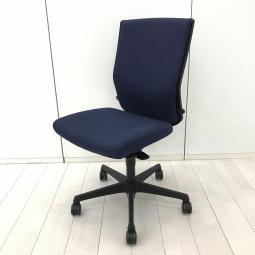 【在庫入替セール品！（本在庫限定価格）】【スタンダードクラスで人気上位のワーキングチェア！】■オカムラ(okamura)製　エスクード(ESCUDO)チェア　肘無ハイバック　■ネイビー【弊社使用欄：A90100786】【HU】