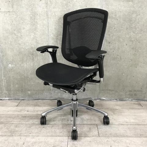 【在庫入替セール品】大人気/チェアと言ったらこれ/オススメ オカムラ(okamura)製 コンテッサ(Contessa)チェア ハイバック肘付き 背座メッシュ ■可動肘・ランバーサポート付き ■ブラック
