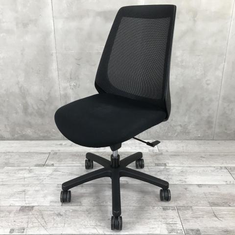 【理想的な作業姿勢をキープ!デスクに納まりの良いコンパクトメッシュチェア!】■イトーキ(ITOKI)製 ノナ(nona)チェア 肘無ハイバック 背面メッシュ ■ブラック/609181 オフィスバスターズ 水戸サテライト 水戸市、日立市、ひたちなか市、鹿嶋市、神栖市、牛久市、古河市、結城市、東海村、つくば市