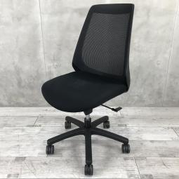 【理想的な作業姿勢をキープ！デスクに納まりの良いコンパクトメッシュチェア！】■イトーキ(ITOKI)製　ノナ(nona)チェア　肘無ハイバック　背面メッシュ　■ブラック/609181　オフィスバスターズ　水戸サテライト　水戸市、日立市、ひたちなか市、鹿嶋市、神栖市、牛久市、古河市、結城市、東海村、つくば市