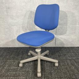 【中古】【訳アリ】オカムラ製のオフィスチェア【CG-E/ブルー】 *中古オフィス家具・中古オフィスチェアをお探しの方は、オフィスバスターズ福岡博多店までお気軽にお問い合わせください!#良品 #格安 #事務椅子