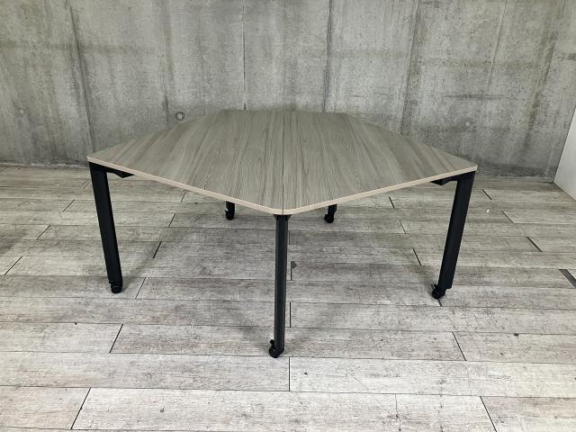 【中古】コモンズ 5-220-1472 ウチダ（UCHIDA) ミーティングテーブル（会議机）