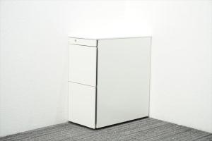 【8月下旬から入荷予定！先行予約品】【関東大量入荷予定】【約120台入荷予定】オカムラ　プロユニット　フリアド用スリムタイプワゴン　サイド把手　ホワイト　表面フラットでスタイリッシュ【弊社使用欄：8月下旬】