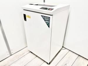 【細断寸法3×10mmで情報を守ります！】ハイセキュリティ大型シュレッダー！
■ナカバヤシ/NX-406SPH