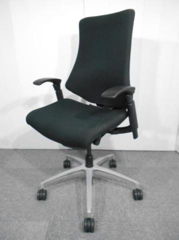 【中古】エフクロス  イトーキ（ITOKI） 肘付ローバックチェア