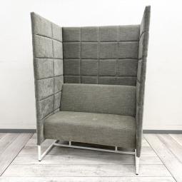 【法人様限定！来店予約で中古商品8％OFF！9月末まで　岐阜店】
【集中作業やWEB会議に最適！ソファ一体型のパーソナルブース！】

■アスプルンド製　BW PERSONAL SOFT　パーソナルブース　W1000×D700×H1400mm　座面高430mm　グレー
■WEB会議・オンラインミーティング・集中作業・フリーアドレスにおすすめ！
■周囲の視線や音を適度に遮り、快適なパーソナルワークスペースを実現します！【ASPLUND BW PERSONAL SOFT】