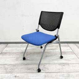 【法人様限定！来店予約で中古商品8％OFF！9月末まで　岐阜店】
【ロット在庫あり！会議室や研修室におすすめのスタッキングチェア！】

■オカムラ製　プロスタックチェア　ブルー
■会議室・研修室・セミナールーム・ミーティングスペースにおすすめ！
■スタッキング可能で省スペース収納を実現。ロット在庫ありのため、一括導入にも対応可能です！【okamura Prostack】