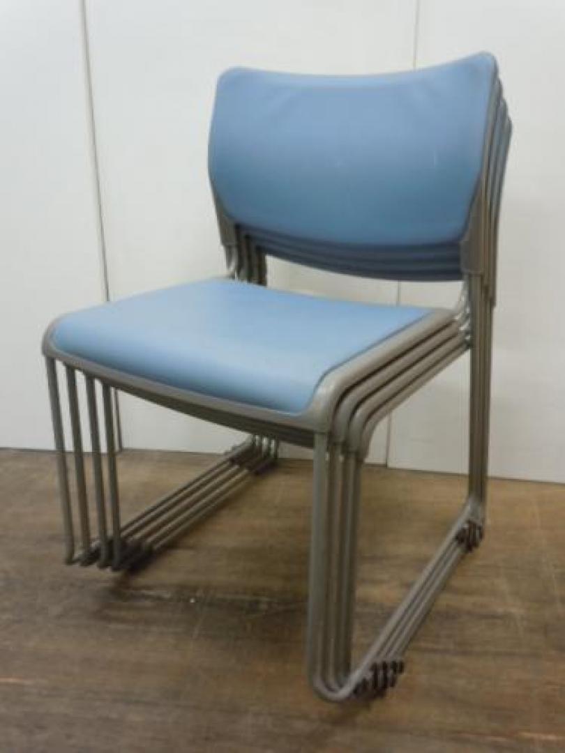 【セット商品】　ｏｋａｍｕｒａ　■　スタッキングチェア4脚セット【会議チェア】
                                    中古
            