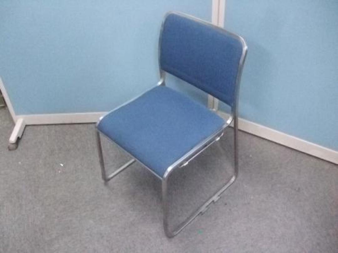 スタックチェア【会議チェア】
                                    中古
            