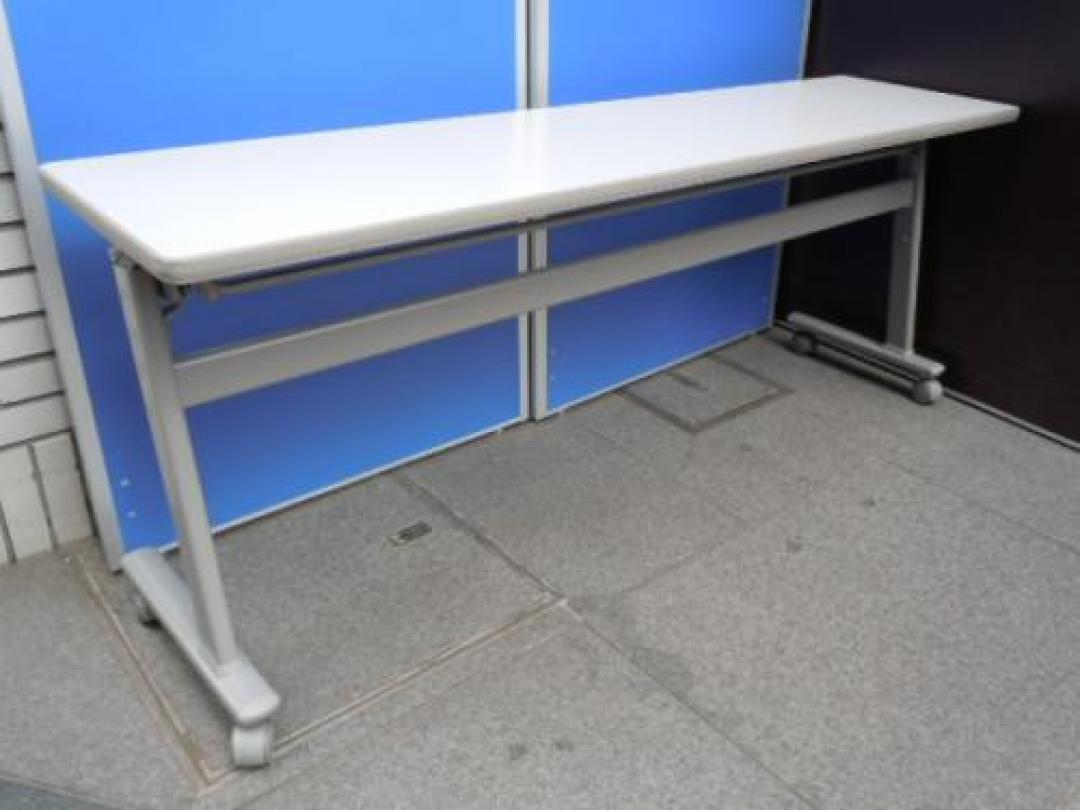 スタックテーブル　■　KOKUYO　■　幕板無しタイプ
                                    中古
            