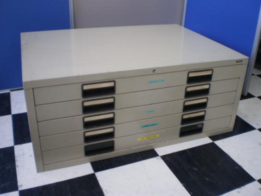 ■中古ではめったに入ってこない■　中古品マップケース　A1対応　【少し傷等があるため　21,000-　⇒　14,700-に値下げしております】　KOKUYOコクヨ製
                                    中古
            