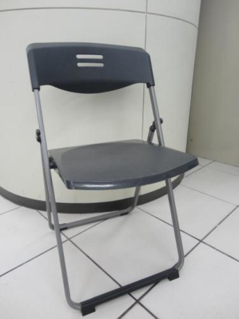 折りたたみチェア
                                    中古
            