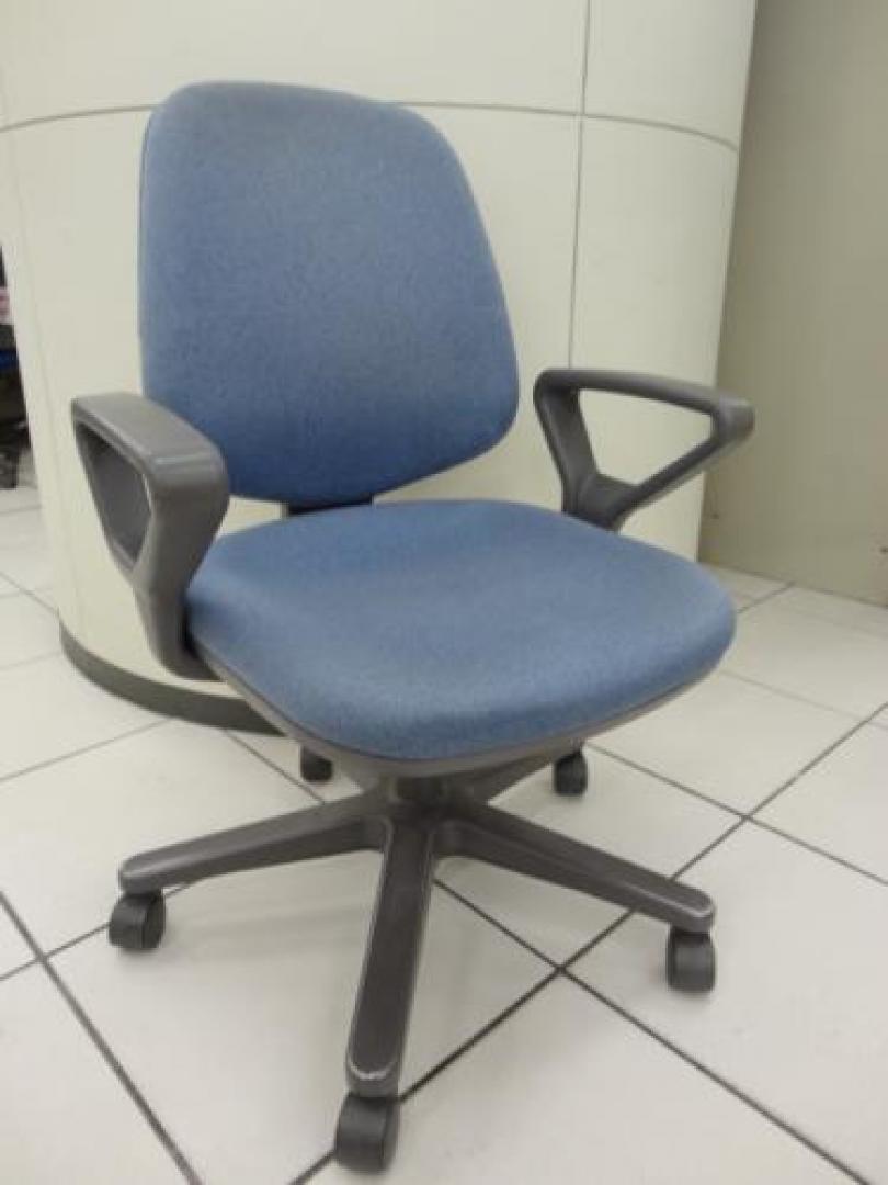 コクヨ製　バイオテックチェア　☆ローバック　☆肘付き【OAチェア】
                                    中古
            