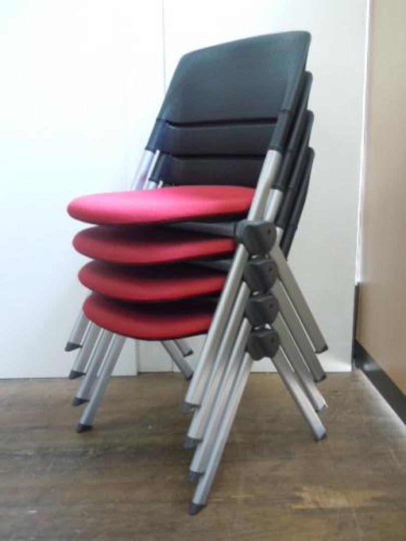 スタッキングチェア4脚セット　◆　オカムラ　◆　ＬＩＴＡシリーズ　◆　状態良好！【会議チェア】
                                    中古
            