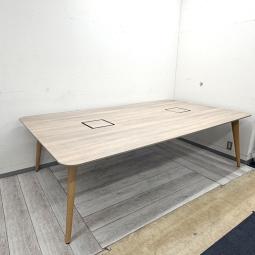 【法人様限定！来店予約で中古商品8％OFF！9月末まで　岐阜店】
【広々使えるW2400サイズ！コミュニケーションが弾む大型ミーティングテーブル！】

■オカムラ製　ライブスシリーズ　ミーティングテーブル　W2400×D1400×H720mm　チーク
■会議室・打ち合わせスペース・フリーアドレスにおすすめ！
■ゆとりのある天板で4～8名程度のミーティングに対応。温かみのあるチーク天板が上質なオフィス空間を演出します！【okamura Lives】