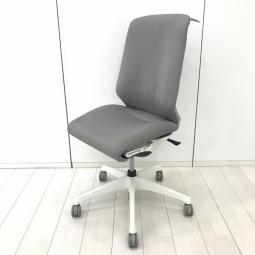 【どんな体格の方でも快適な座り心地をご提供！】■オカムラ（okamura）製　スフィア（Spher）チェア　肘無　ハイバック　クッションタイプ　■コートハンガー付き　■ライトグレー × ホワイトシェル