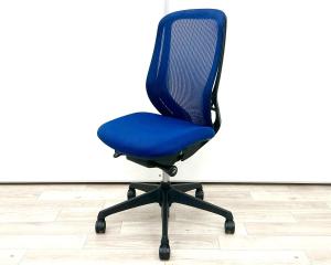 【9月下旬から入荷予定！先行予約品】【関東大量入荷予定】【約500脚入荷予定】長時間作業に最適な高機能！包み込まれるメッシュ仕様！  ■オカムラ/シルフィーメッシュ/ブルー【弊社使用欄：9月下旬】