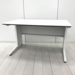 【【在庫入れ替えセール品】【人気のホワイトカラーの平デスク！定番の幅1200㎜サイズ！起業・移転・増員におすすめ！】■コクヨ(KOKUYO)製　アイエス(iS)シリーズ　平机　W1200×D700㎜　■引き出しなし　■ホワイト(T8)