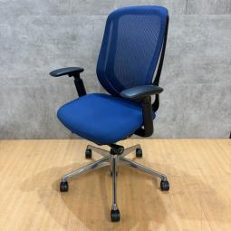 オカムラ製のオフィスチェア(事務椅子)/可動肘付きハイバック/シルフィシリーズ】が入荷いたしました！　＊良品を格安で！「オフィスバスターズ福岡南店」は、福岡を拠点として、全国へ中古オフィス用品・オフィス家具を提供しております。