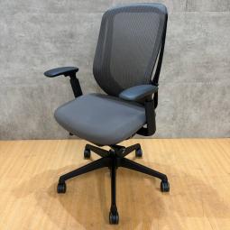 【2023年製！】オカムラ製のオフィスチェア(事務椅子)/可動肘付きハイバック/シルフィシリーズ】が入荷いたしました！　＊良品を格安で！「オフィスバスターズ福岡南店」は、福岡を拠点として、全国へ中古オフィス用品・オフィス家具を提供しております。