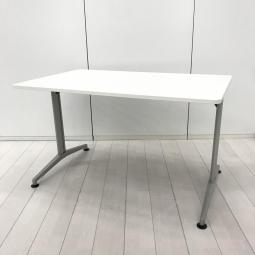 【スタンダードなデザインで使いやすい！】■イトーキ(ITOKI)製　DEシリーズ　ミーティングテーブル　会議テーブル　■W1200×D750×H700mm　■ホワイト　■Ｔ字脚