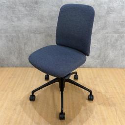 オカムラ製のオフィスチェア(事務椅子)ライブスシリーズ】が入荷いたしました！　＊良品を格安で！「オフィスバスターズ福岡南店」は、福岡を拠点として、全国へ中古オフィス用品・オフィス家具を提供しております。