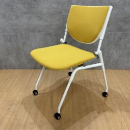 オカムラ製のミーティングチェア（ネスティングタイプ）(会議椅子)プロスタックシリーズ】が入荷いたしました！　＊良品を格安で！「オフィスバスターズ福岡南店」は、福岡を拠点として、全国へ中古オフィス用品・オフィス家具を提供しております。