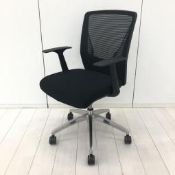 【オカムラ製のローコストチェア！コスト重視のお客様に非常におすすめ！】■オカムラ（okamura）製　ビラージュVCM1チェア（VILLAGE）　肘付きローバック　■ブラック/610340　オフィスバスターズ　水戸サテライト　大子町　北茨城市　高萩市　日立市　常陸太田市　常陸大宮市　那珂市　東海村　ひたちなか市　城里町 水戸市　笠間市　茨城町　大洗町　小美玉市