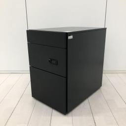 【フリアドデスクや平机の収納力アップに!前面に取っ手がないフラットなデザイン!】■ITOKI(イトーキ) INSTATE(インステート) 3段ワゴン W395×D590×H610㎜ キャスター付き ■ダイヤル鍵 ■ブラック(T8)