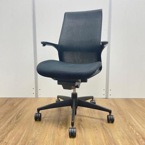 【中古】M4 樹脂  コクヨ（KOKUYO） 肘付ハイバックチェア