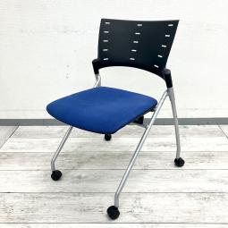 【法人様限定！来店予約で中古商品8％OFF！9月末まで　岐阜店】
【12脚入荷！まとめて揃えられる人気のネスティングチェア！】

■イトーキ製　マノスチェア　ネスティングタイプ　ブルー
■会議室・研修室・セミナールーム・ミーティングスペースにおすすめ！
■12脚入荷で複数台をまとめて導入可能！使わない時は省スペースに収納でき、レイアウト変更にも便利です！【ITOKI MANOSS】