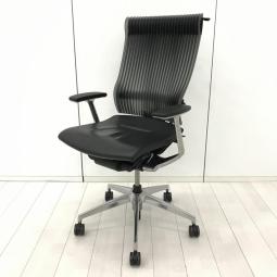 【在庫セール品：1脚限定】（T8）■イトーキ(ITOKI)製　スピーナ(Spina)チェア　肘付ハイバック　エラストマータイプ　座面レザー　■ブラック　■固定肘【独創的なフォルムでデザインと快適性の融合を実現！】