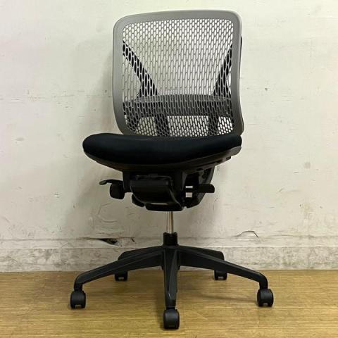 【在庫入替セール】イナバ　イエラチェア　ローバック　樹脂メッシュ　肘無しモデル　背：グレー　座：ブラック　フレーム：ブラック【愛知・名古屋・豊田・静岡・浜松】
