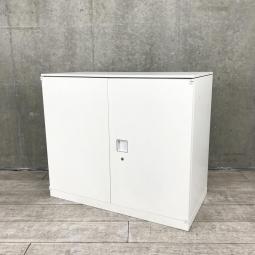 【希少品】【収納物がひとめで分かる両開き戸タイプ!窓下にも置けるコンパクトサイズ!】■オカムラ(okamura)製 レクトライン(Rectline)シリーズ 両開きローキャビネット H780mm ■天板付き ■ホワイト ■シリンダー錠 【弊社使用欄:A01092761】