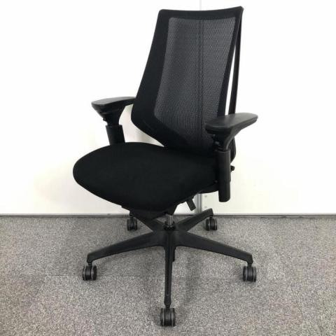 【中古】デュオラ メッシュ  コクヨ（KOKUYO） 肘付ハイバックチェア