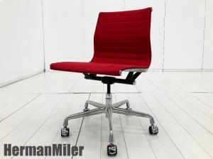 HermanMiller/ハーマンミラー　イームズ アルミナムチェア アームレスサイドチェア レッド