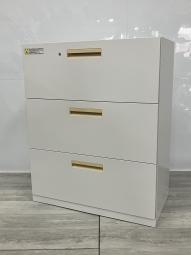 【訳アリ品】【日焼けあり】内田洋行　HSシリーズ　3段ラテラル書庫　ホワイト　鍵付き　シリンダー錠　【愛知・名古屋・豊田・静岡・浜松】