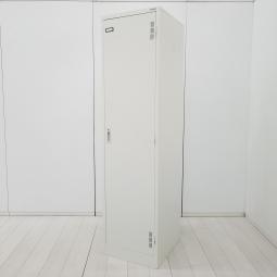 【移転や増員にオススメ！掃除用具入れとしてもお使いいただけます！】■ライオン(LION)製　1人用更衣ロッカー　W455×D515×H1790㎜　■シリンダー錠　■ホワイト