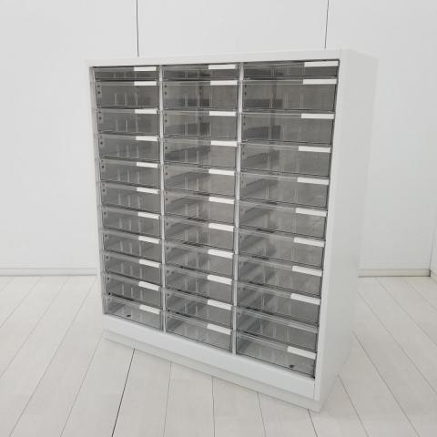 【書類・備品整理の必需品!珍しいクリトレが入荷!収納力抜群!】■イトーキ(ITOKI)製 シンラインR(Thin Line R)シリーズ クリスタルトレイ ローキャビネット W900×D450×H1100㎜ ■3列×浅型1段・深型10段 ■ホワイト 【弊社使用欄:A01091742】