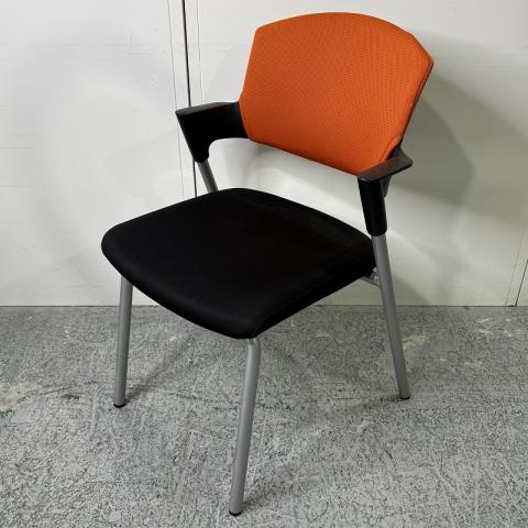 コクヨ（KOKUYO） スタッキングチェア 一覧 - 中古オフィス家具なら