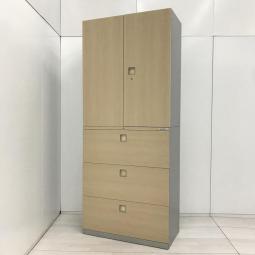 【西】【オフィスの書類をスッキリ整理！取っ手がどの方向からでも開くマルチハンドル！人気の書庫セット！】■扉：木目ナチュラル・側：シルバー～無駄なく収まる、頼れる収納力～【オカムラ】【両開き書庫】【ホワイト】【チェア】【椅子】【イス】【事務椅子】【デスク】【机】【書庫】【書棚】【棚】【ラック】【収納】【メーカー】【レイアウト変更】【模様替え】【福岡オフィス家具】【福岡中古家具】【中古事務什器】【中古チェア】【中古椅子】