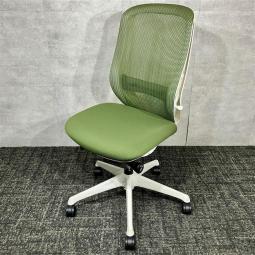【中古】オカムラ シルフィー C685XZ FMR5 ハイバック オフィスチェア 肘無し ダークグリーン  ランバーサポート・前傾チルト付き が入荷しました！人気の高機能チェア｜中古オフィス家具をお探しならオフィスバスターズ福岡博多店へお気軽にお問い合わせくだい！