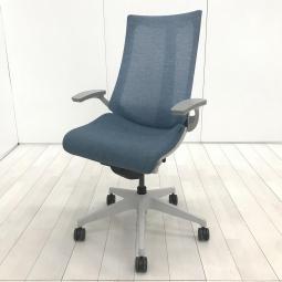 【在庫入替セール品】在宅勤務/あの話題のドラマにも登場/人気　■イトーキ(ITOKI)製　アクト(Act)チェア　肘付き　ハイバック　背面メッシュ　■固定肘　■ダックブルー×ホワイトシェル　※肘スレ有