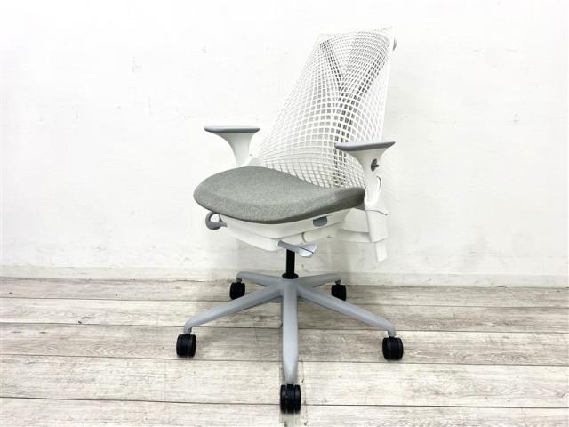 【定価約15万円】【オシャレで人間工学に基づいた機構付きOAチェアの入荷です!!】 ■ハーマンミラー/セイルチェア ■肘付ハイバック ■グレー