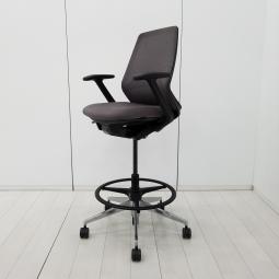 【ハイタイプ】【3層構造のクッションシート快適さを実現！】■内田洋行（UCHIDA）　ニンバス（Nimbus）チェア　ローバック　■背面：メッシュ、座面：クッション　■可動肘　■グレー×ブラックシェル【CU】【関東倉庫在庫品】【弊社使用欄：A00】